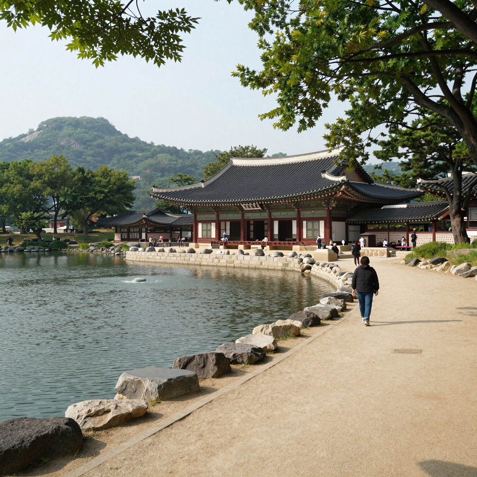 충남 제1호 지방정원 아산 신정호 정원 산책로와 호수 뷰