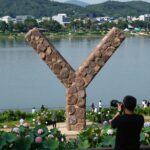 포천 한탄강 가든페스타 전망대에서 바라본 축제장 전경과 Y자 출렁다리 풍경