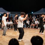 2026 그루브 인 관악 실내 댄스배틀 즐기기 2026 그루브 인 관악 축제에서 관객들이 스트릿 댄스 배틀을 열띠게 응원하고 있는 모습